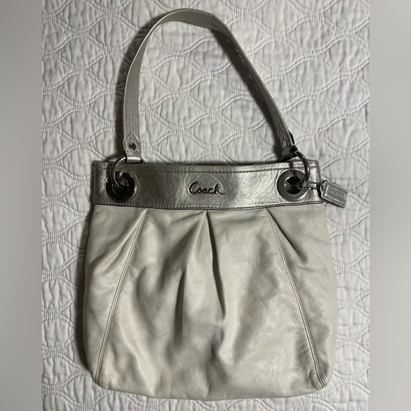 Coach Ashley Signature Hippie Shoulder Bag - Picture 1 of 7